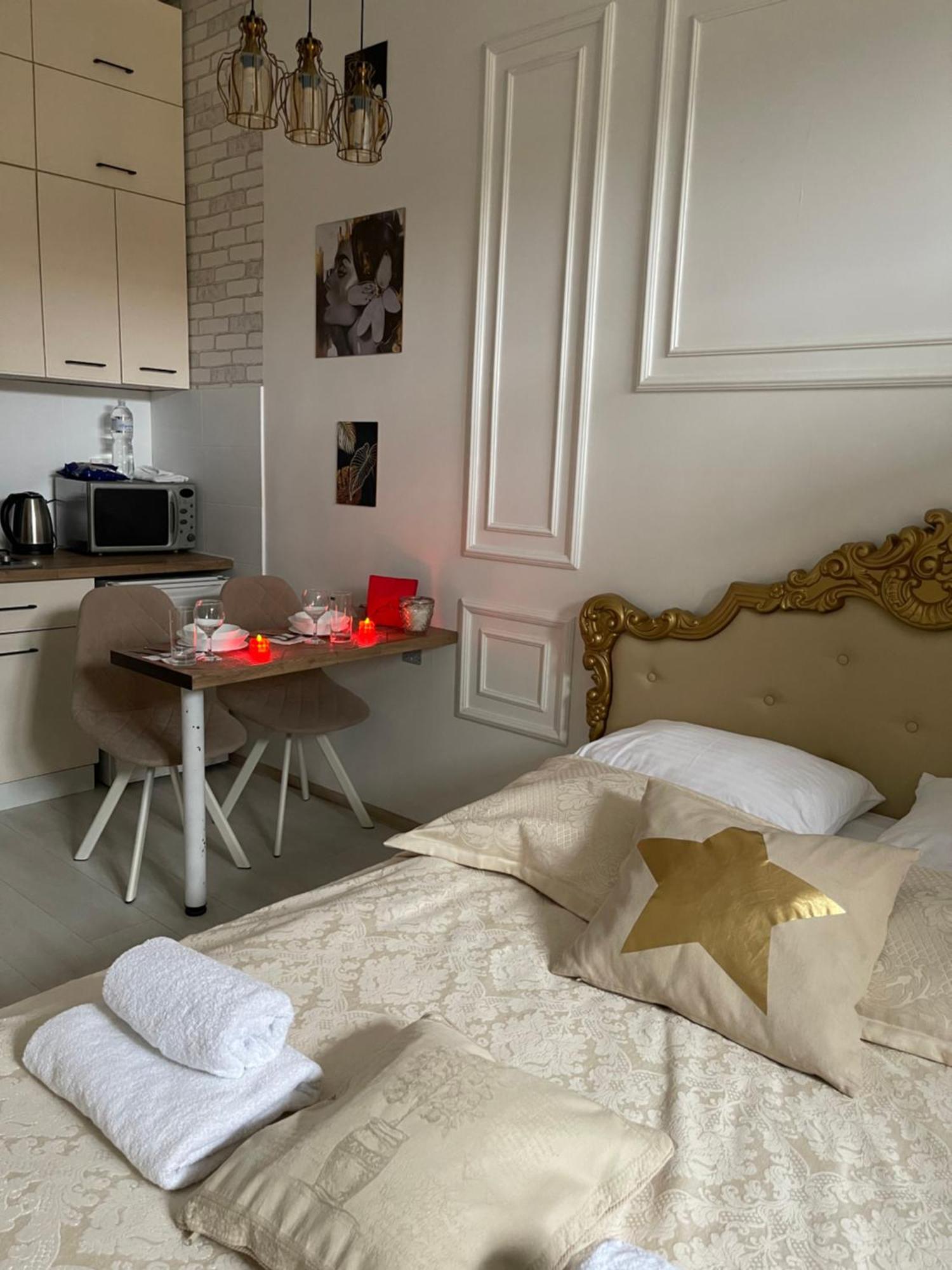 Vintage Apartment Kotlyarska10 Lviv Extérieur photo
