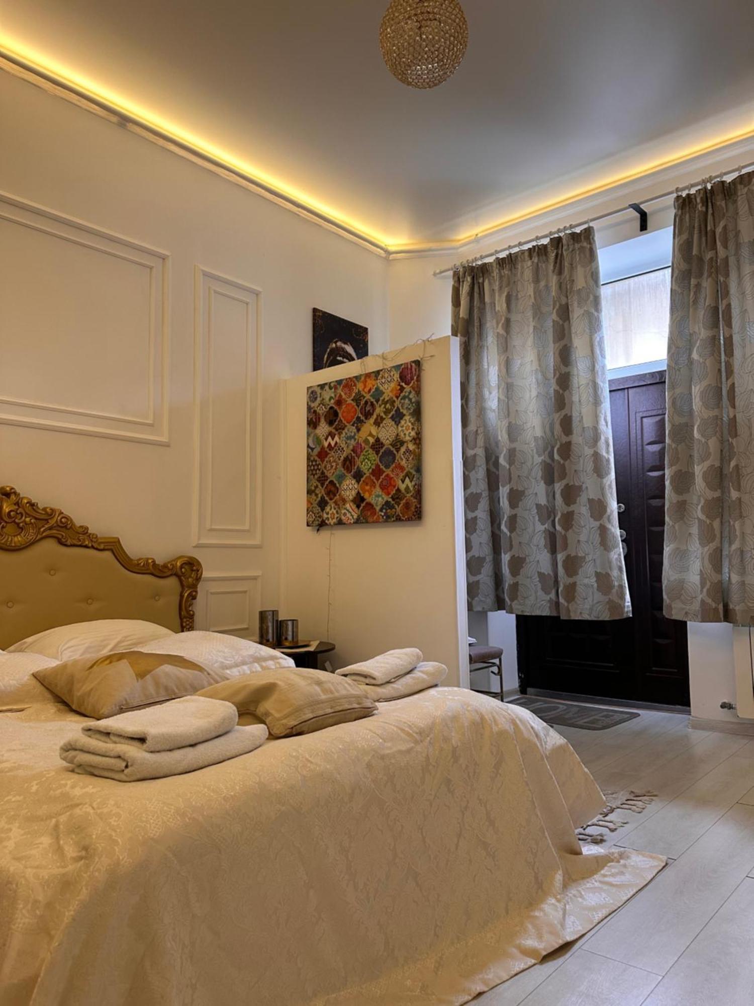 Vintage Apartment Kotlyarska10 Lviv Extérieur photo